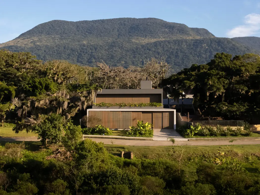 Arkowood E _ Brises em Madeira Ecológica WPC